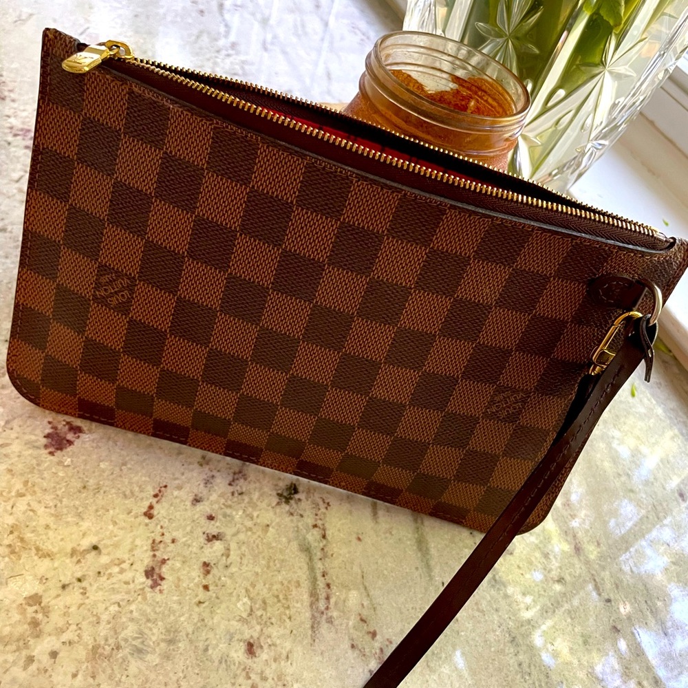 Louis Vuitton Clutch never used